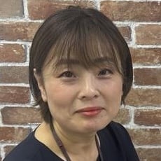 4.ウェルネスコミュニケーションズ_登壇者写真(沖野)